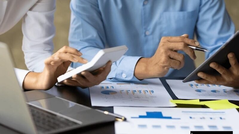 ¿Sabías que empezar a ahorrar para la jubilación a los 25 años puede triplicar tu fondo para cuando te jubiles?